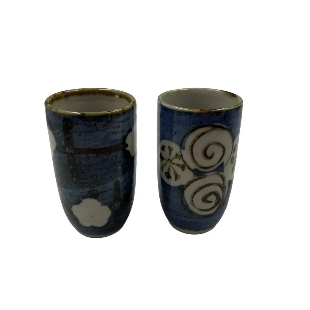 Vintage‎ Hand Painted Glazed Ceramic Japanese Saki Tumblers Cups 2 Blue Cream